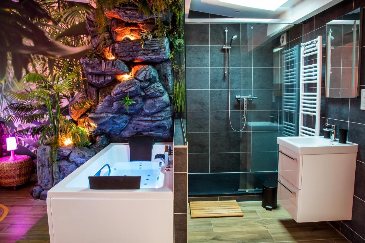 Secret Suite "Jungle" - Jacuzzi Privatif - Gare Rer C - Proche Paris ブレティニー・シュル・オルジュ エクステリア 写真